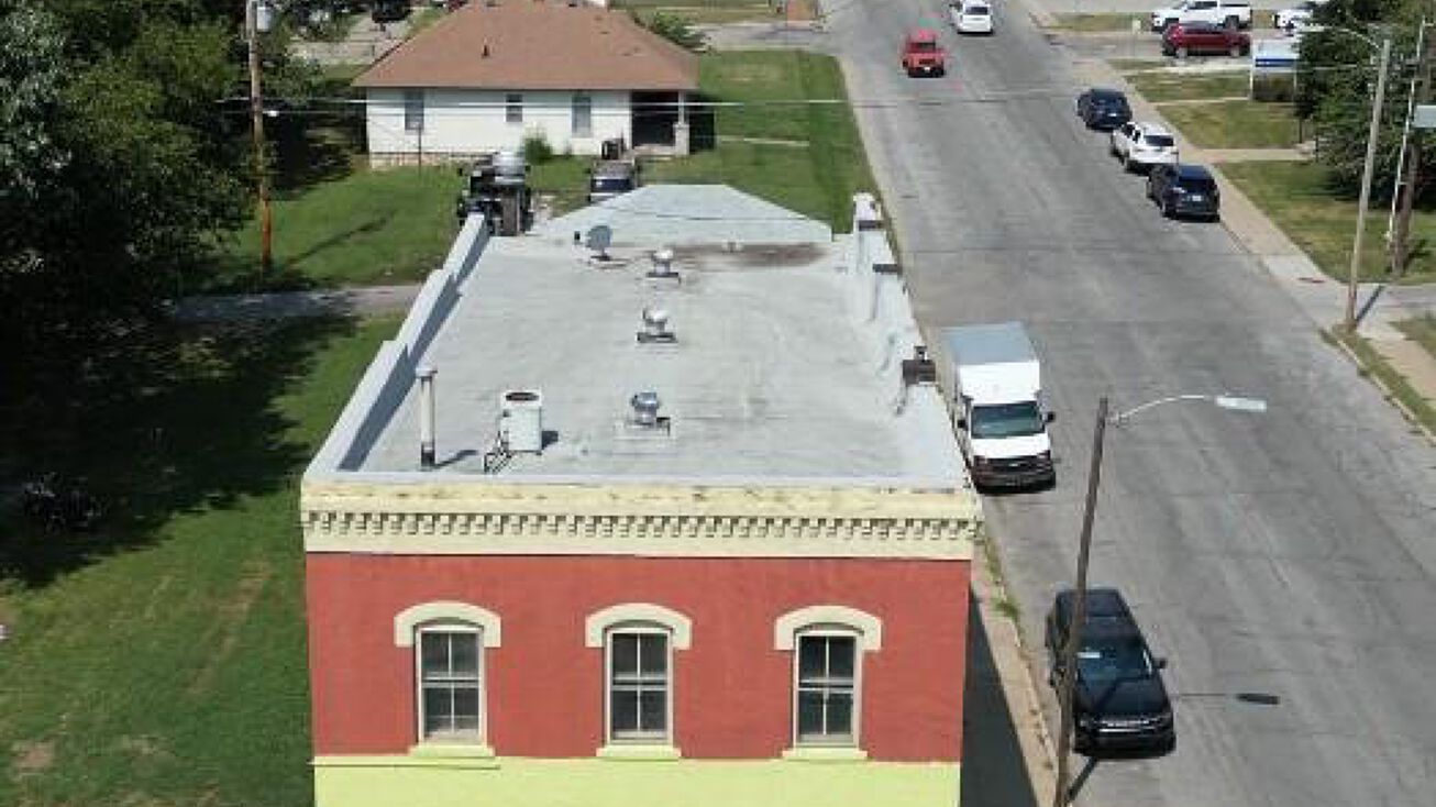 700 Kiowa Street, Leavenworth, KS 66048