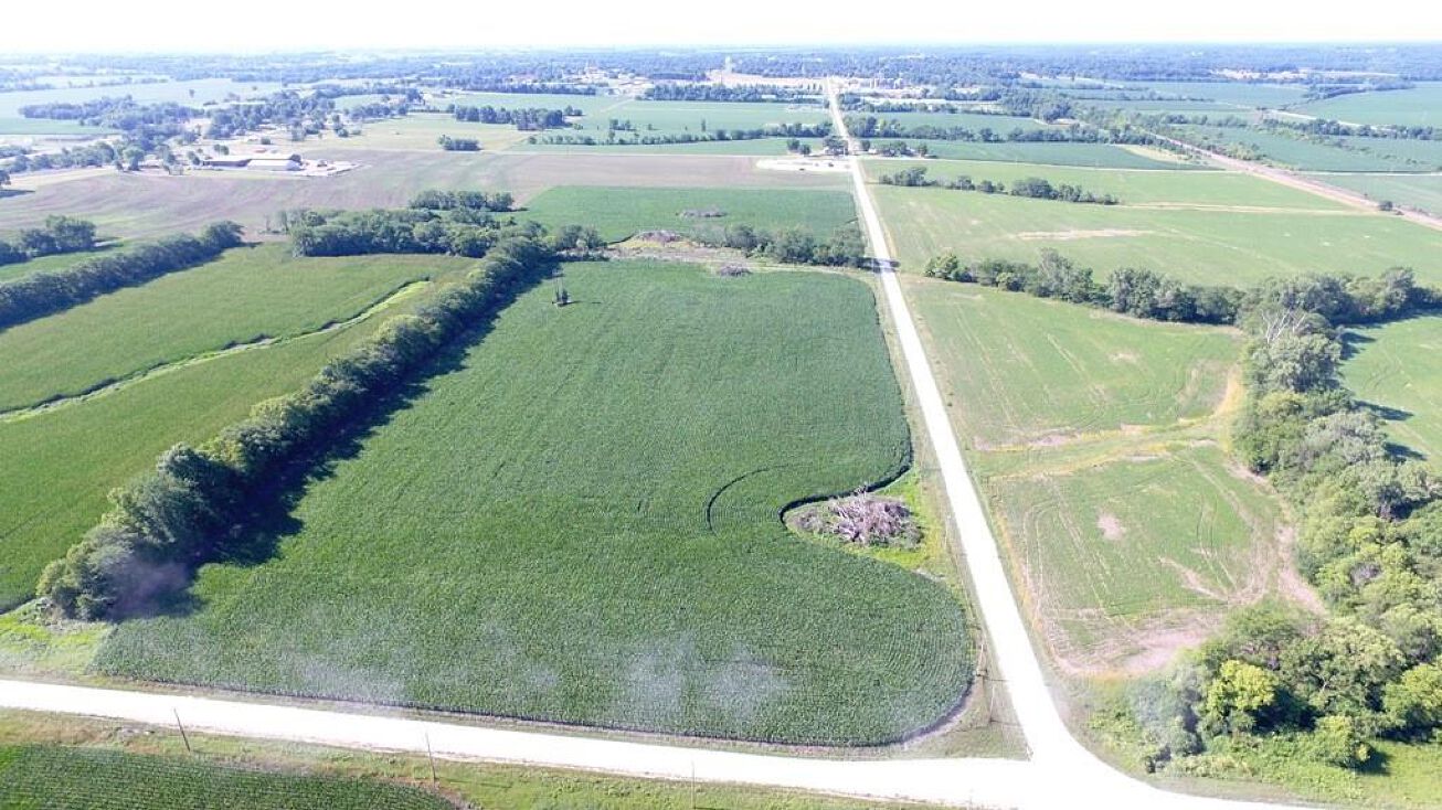 300 NW 10th Avenue, Trenton, MO 64683