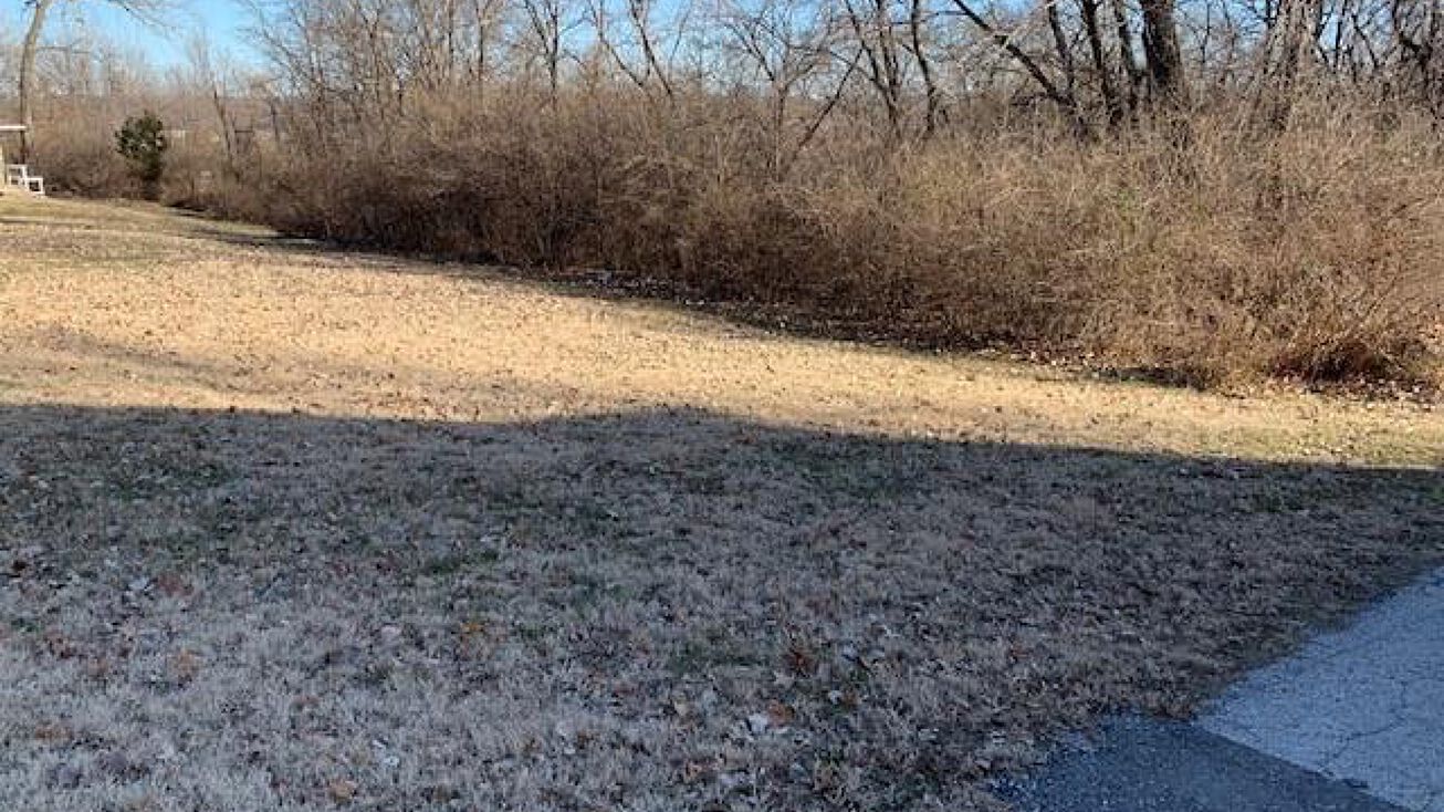 559 Shawnee Road, Kansas City, KS 66103