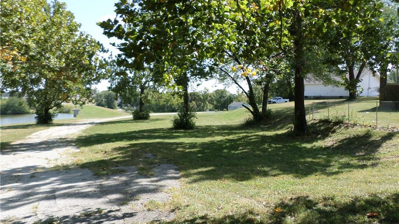 404 N 17th Street, Atchison, KS 66002