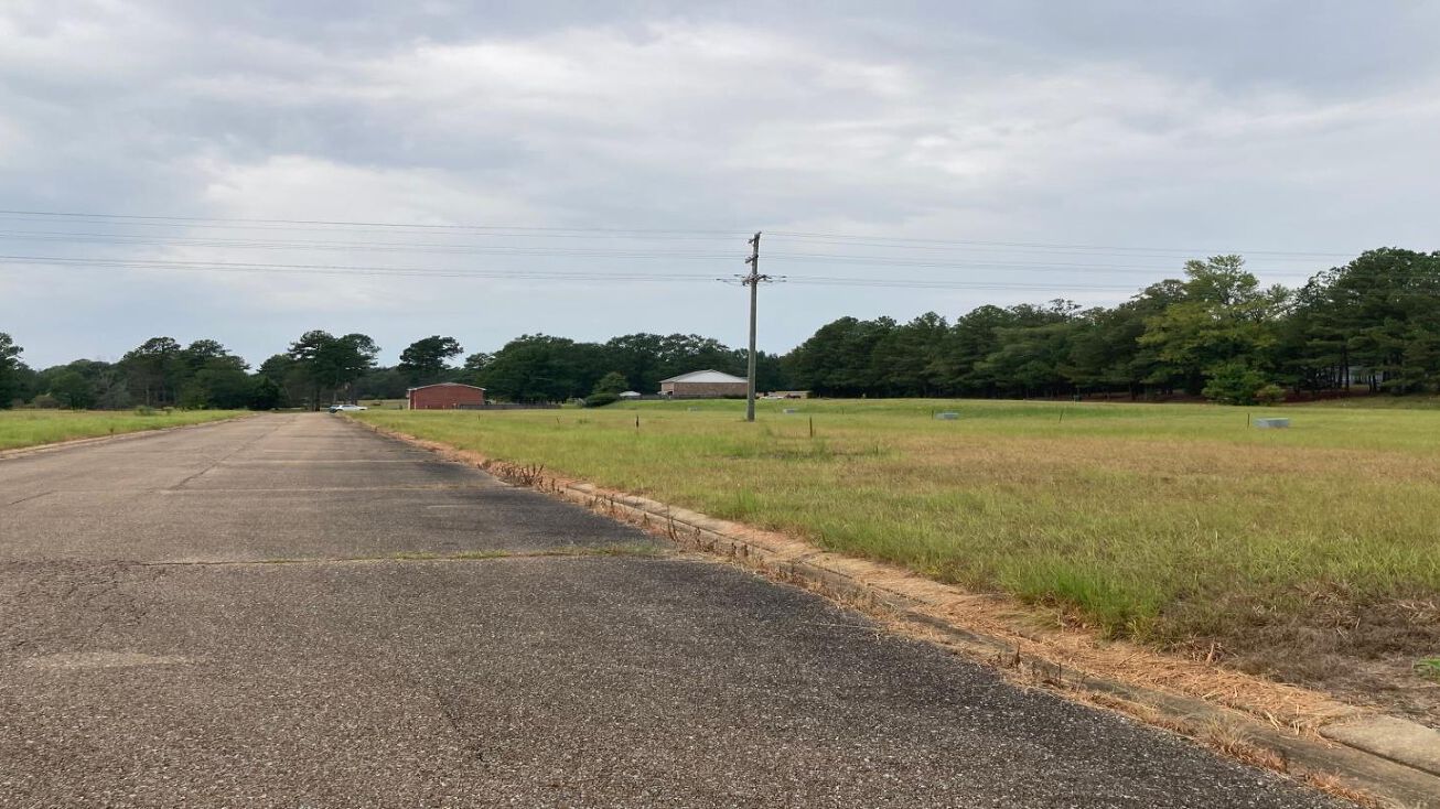 Golf Course Rd, Kosciusko, MS 39090