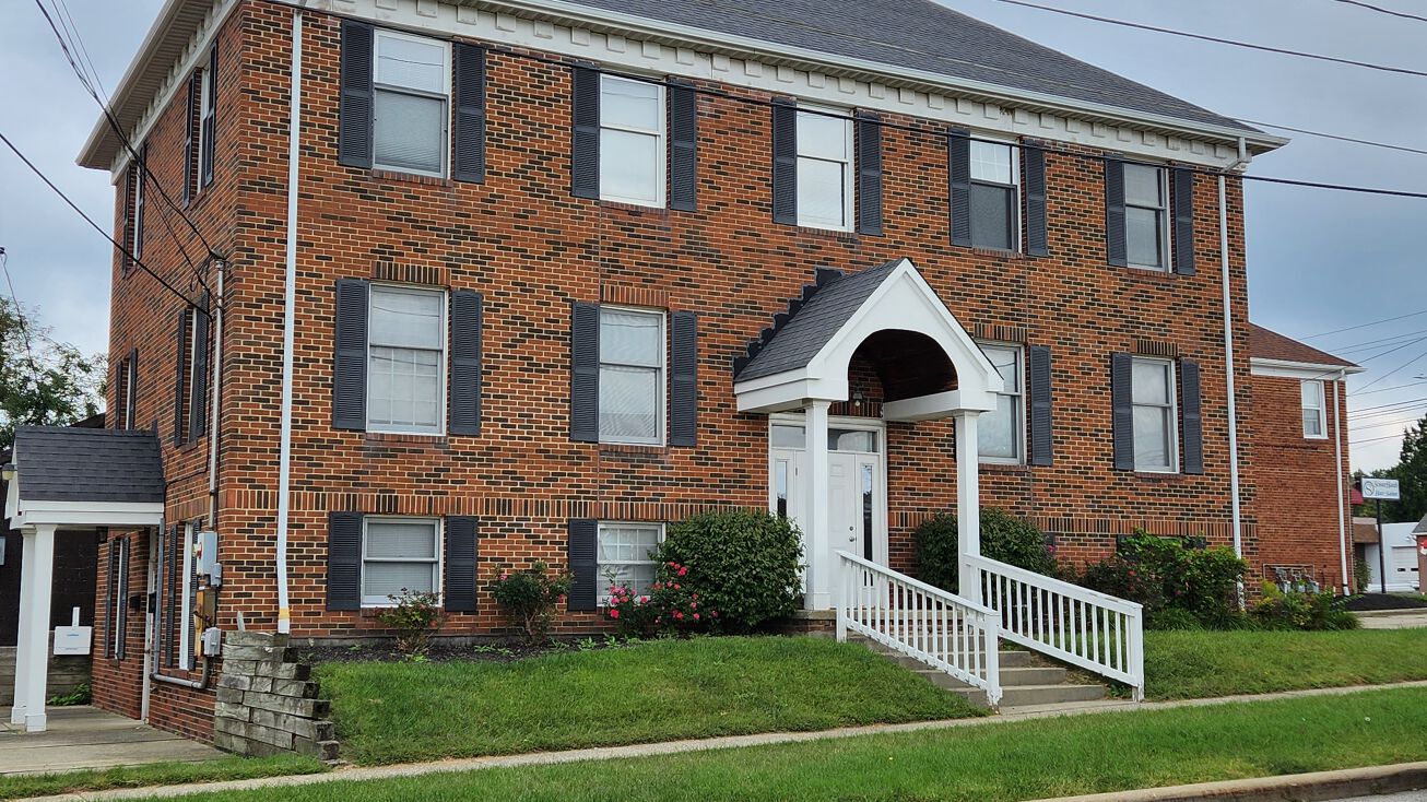 29339 Euclid Ave, Wickliffe, OH 44092