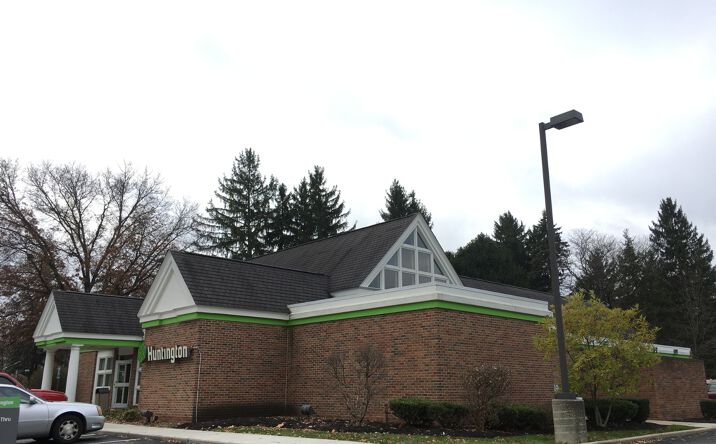 Pictures of Retail, Office property located at 5754 Youngstown Poland Rd, Boardman, OH 44514 for comps - image #1