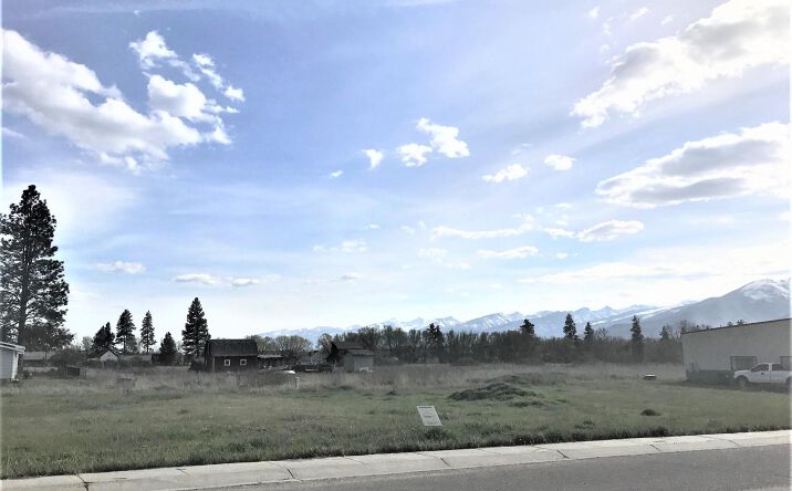 image of property at 215 VALLEY VIEW ST Stevensville MT 59870-2726