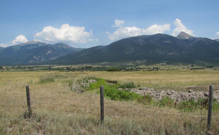 image of property at 33260 RED HORN RD St Ignatius MT 59865-8500