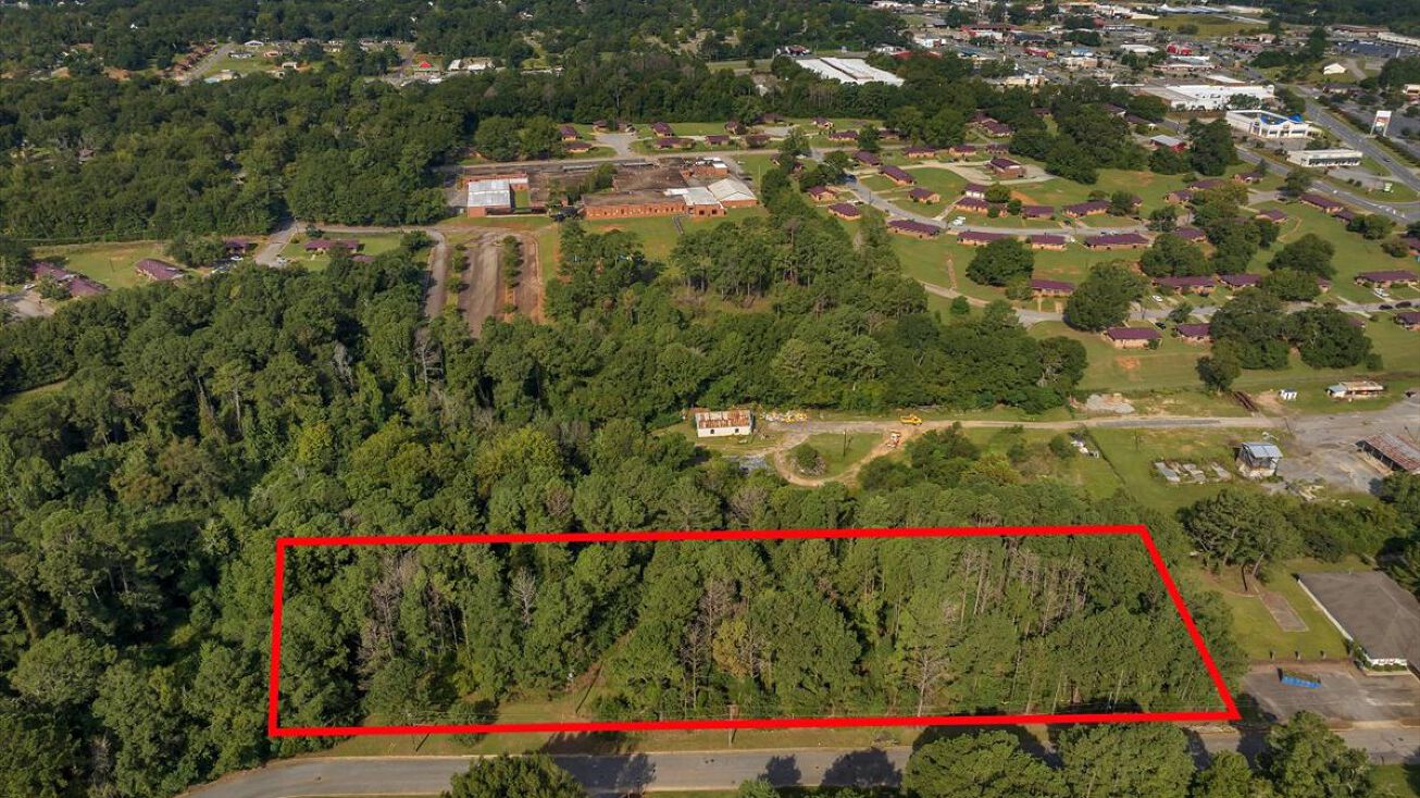 Lonnie Ln, Americus, GA 31709