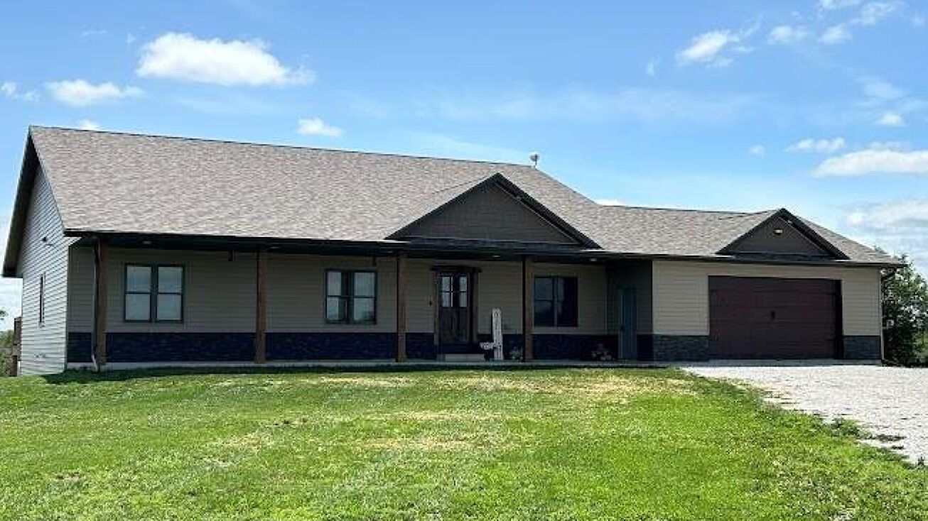 26111 Way, Greentop, MO 63546