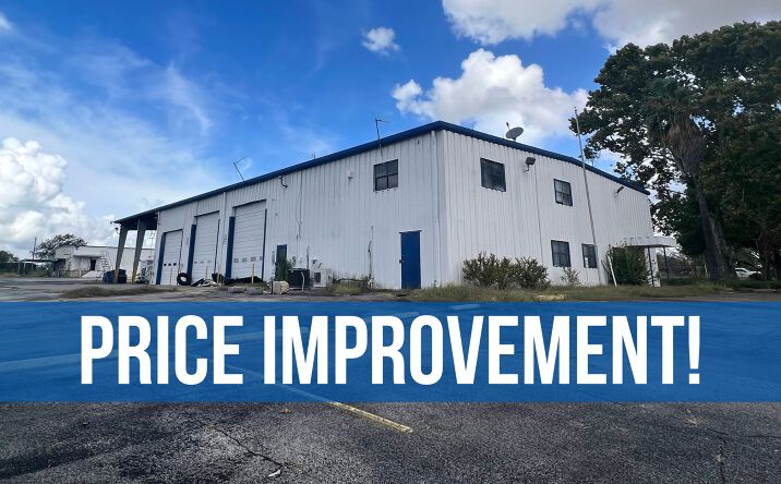 Pictures of Industrial property located at 7659 US-281, Pleasanton, TX 78064 for sales - image #1