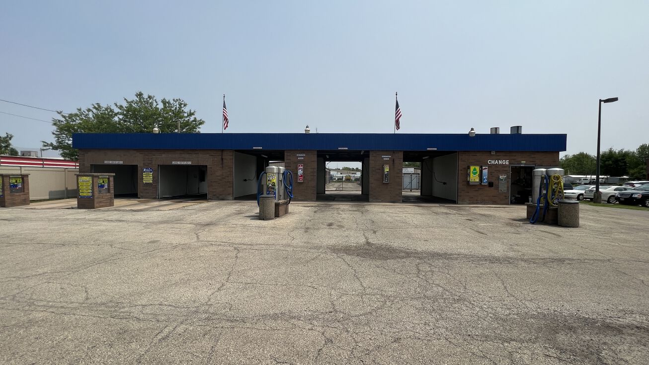 1735 N Bloomington St, Streator, IL 61364