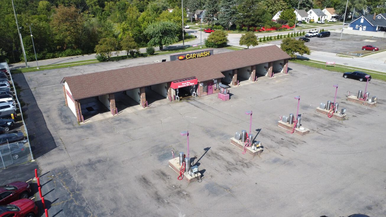 26900 Michigan Ave, Inkster, MI 48141