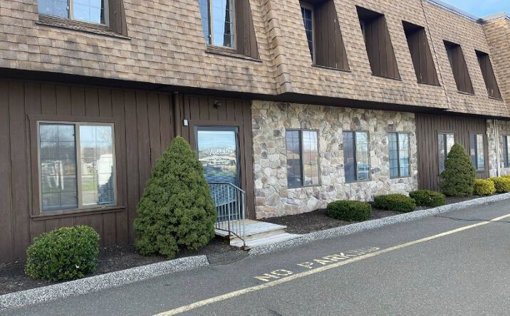 Pictures of Office property located at 304 Federal Rd, Units 201, 202, 203, Brookfield, CT 06804 for comps - image #1
