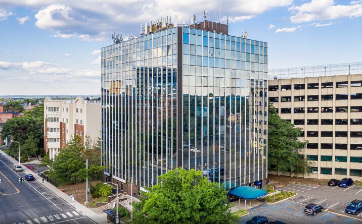 image of property at 100 RETREAT AVE Hartford CT 06106-2528