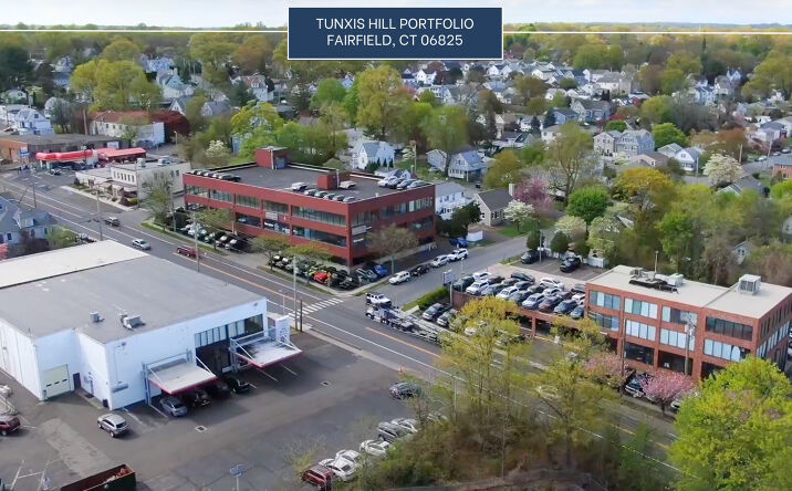 image of property at 360 387 & 430 TUNXIS HILL RD Fairfield CT 06825