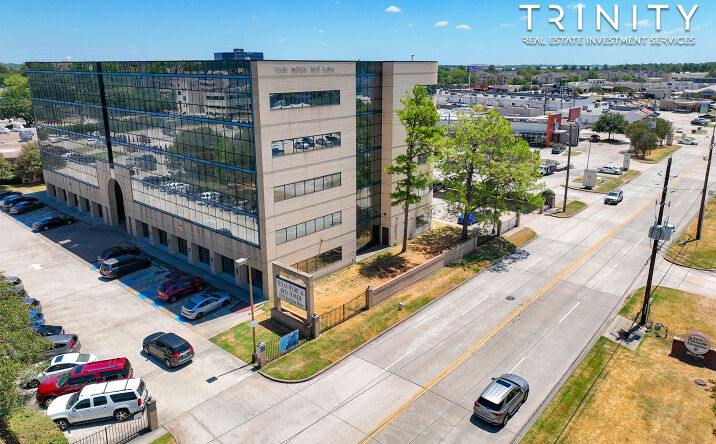 Pictures of Office property located at 17070 Red Oak Dr, Houston, TX 77090 for sales - image #1