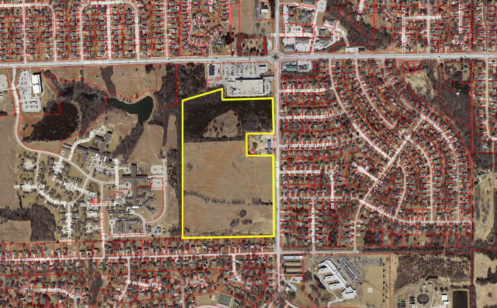 Pictures of Land property located at 3000-3300 SW Urish Rd, Topeka, KS 66614 for sales - image #1