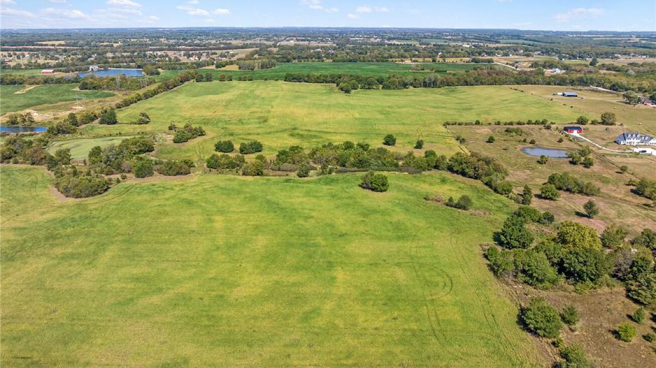 Tract 1 W 223rd Street, Bucyrus, KS 66013