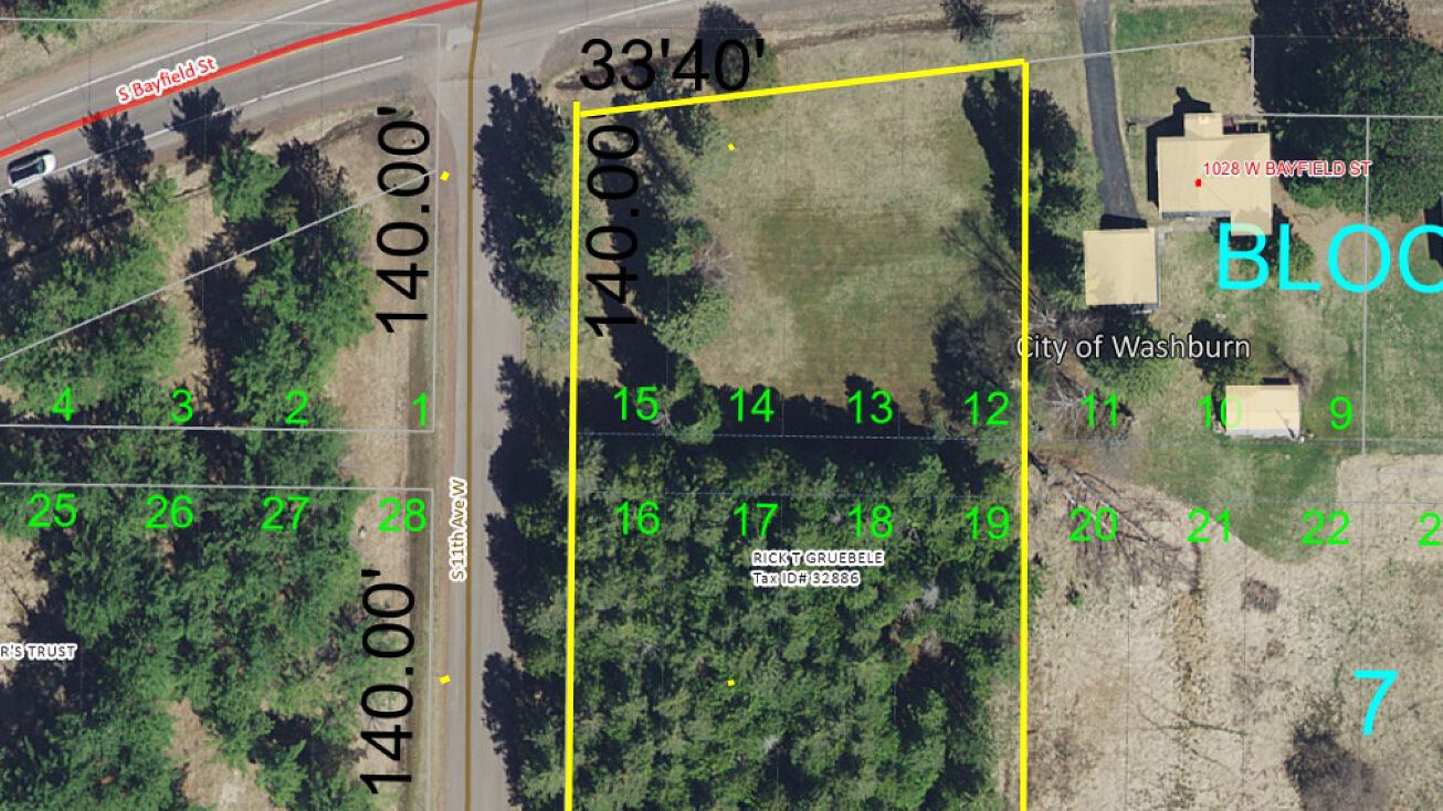 W Bayfield St, Washburn, WI 54891
