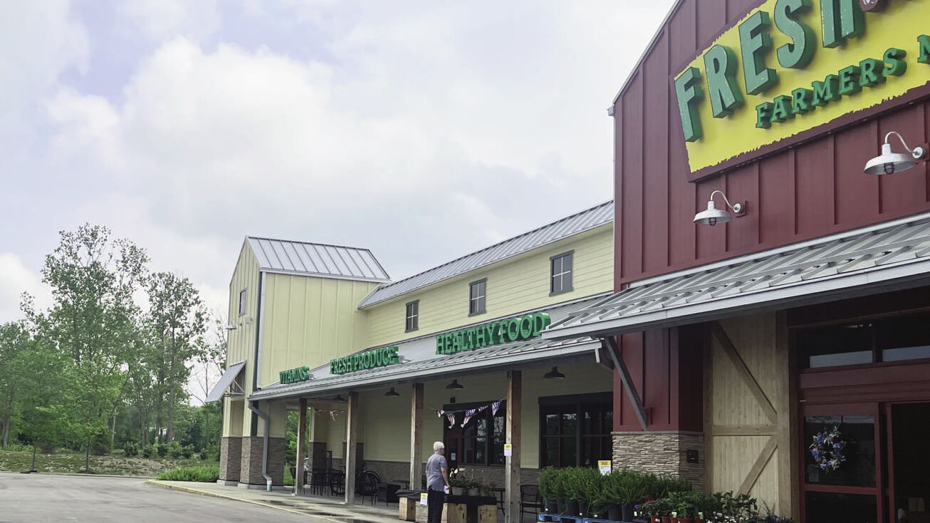 McGalliard Visibility next to Fresh Thyme Grocery, Muncie, IN 47303