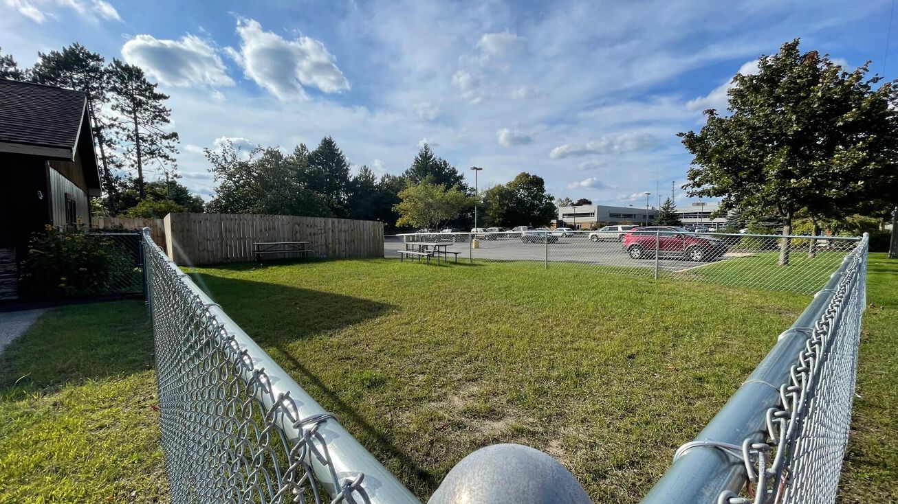 611 N Center Avenue, Gaylord, MI 49735