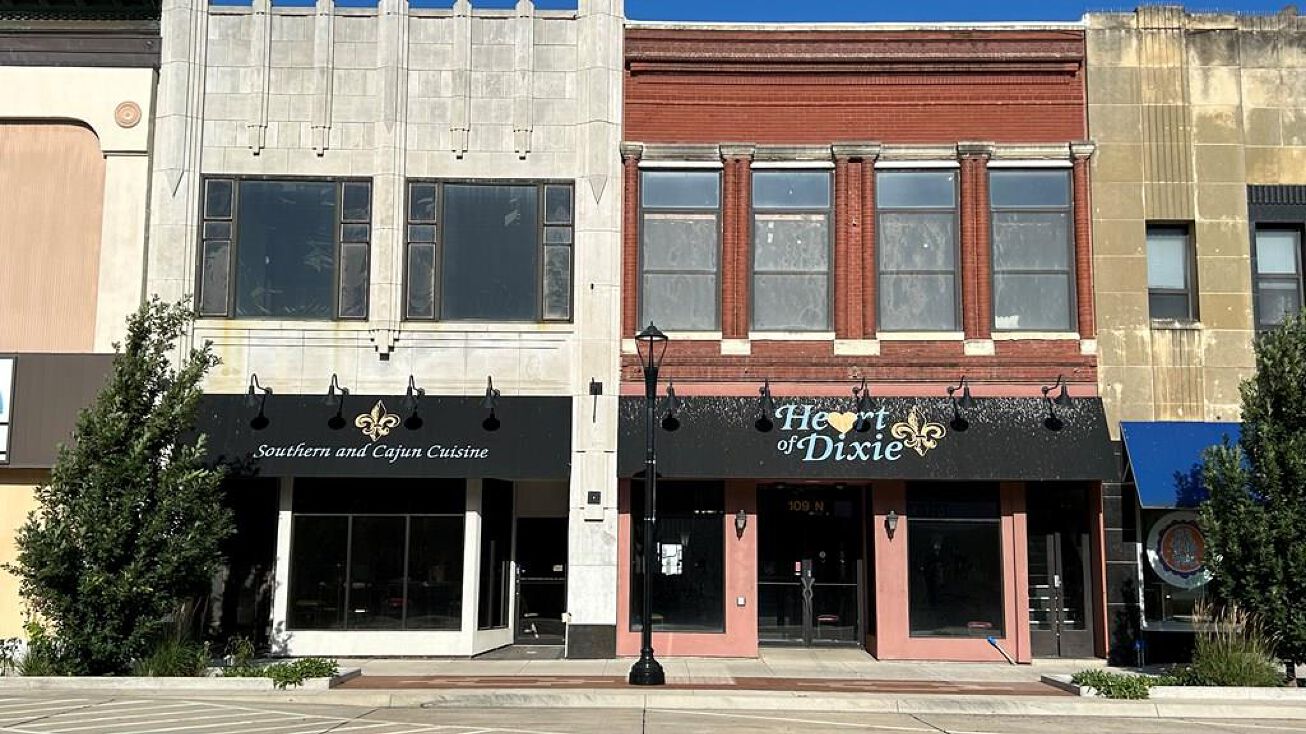 109 N Santa Fe Ave, Salina, KS 67401