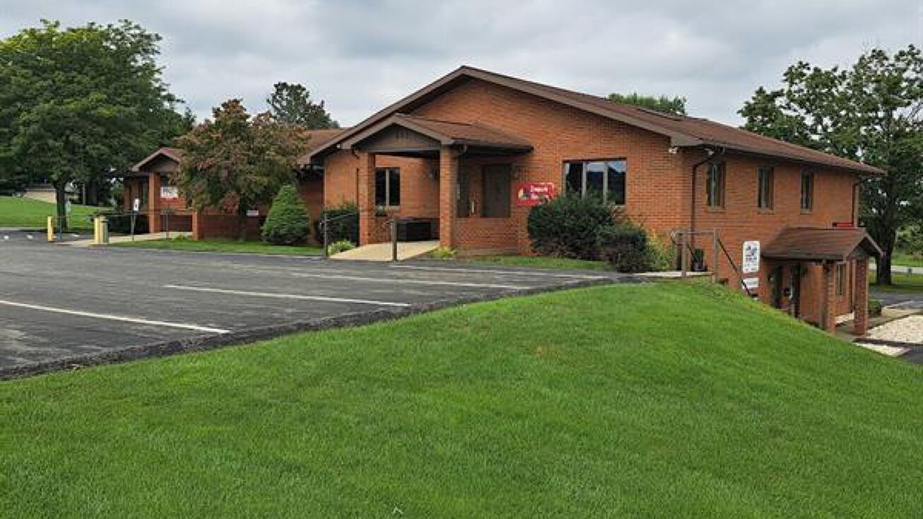 602 Evans City Rd, Butler, PA 16001