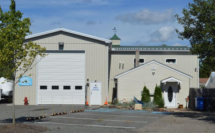 Pictures of Retail property located at 10 Park Ave, Stafford Township, NJ 08050 for sales - image #1