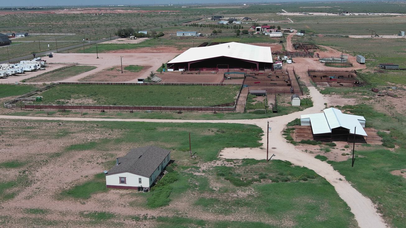 2411 S Co Rd 1050, Stanton, TX 79782