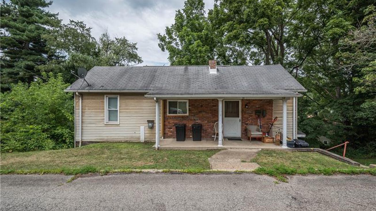 14 Hillcrest Ave, Burgettstown, PA 15021