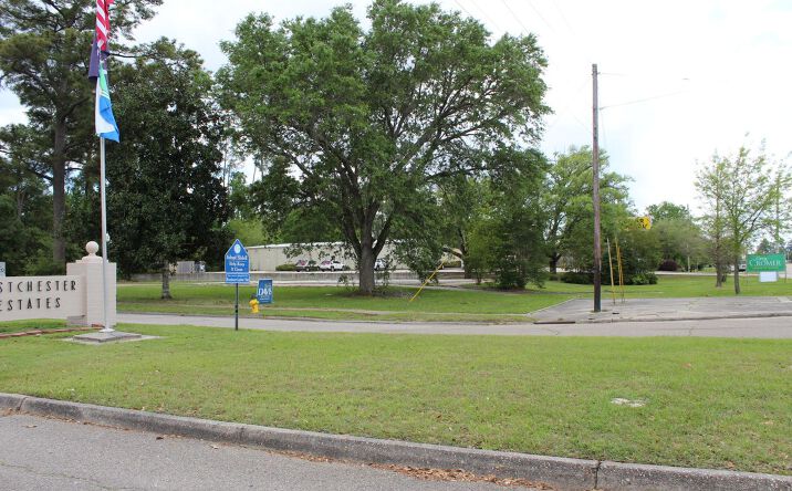 Pictures of Land property located at Pontchartrain Dr. @ Weschester, Slidell, LA 70458 for sales - image #1