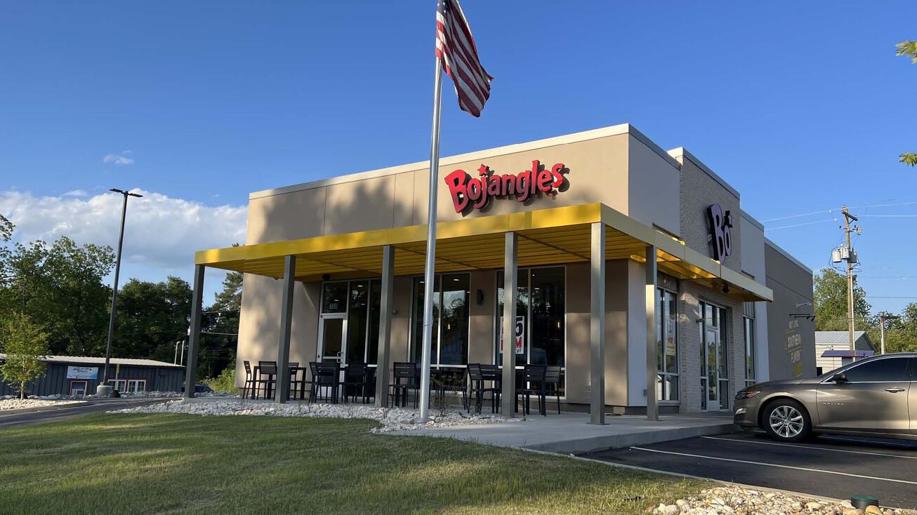 300 N Main St, Saluda, SC 29138