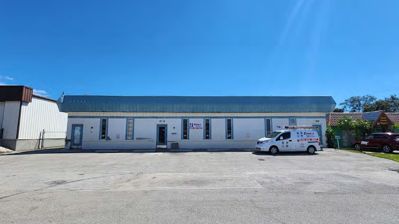 2416 Kirkwood Ave, Naples, FL 34112