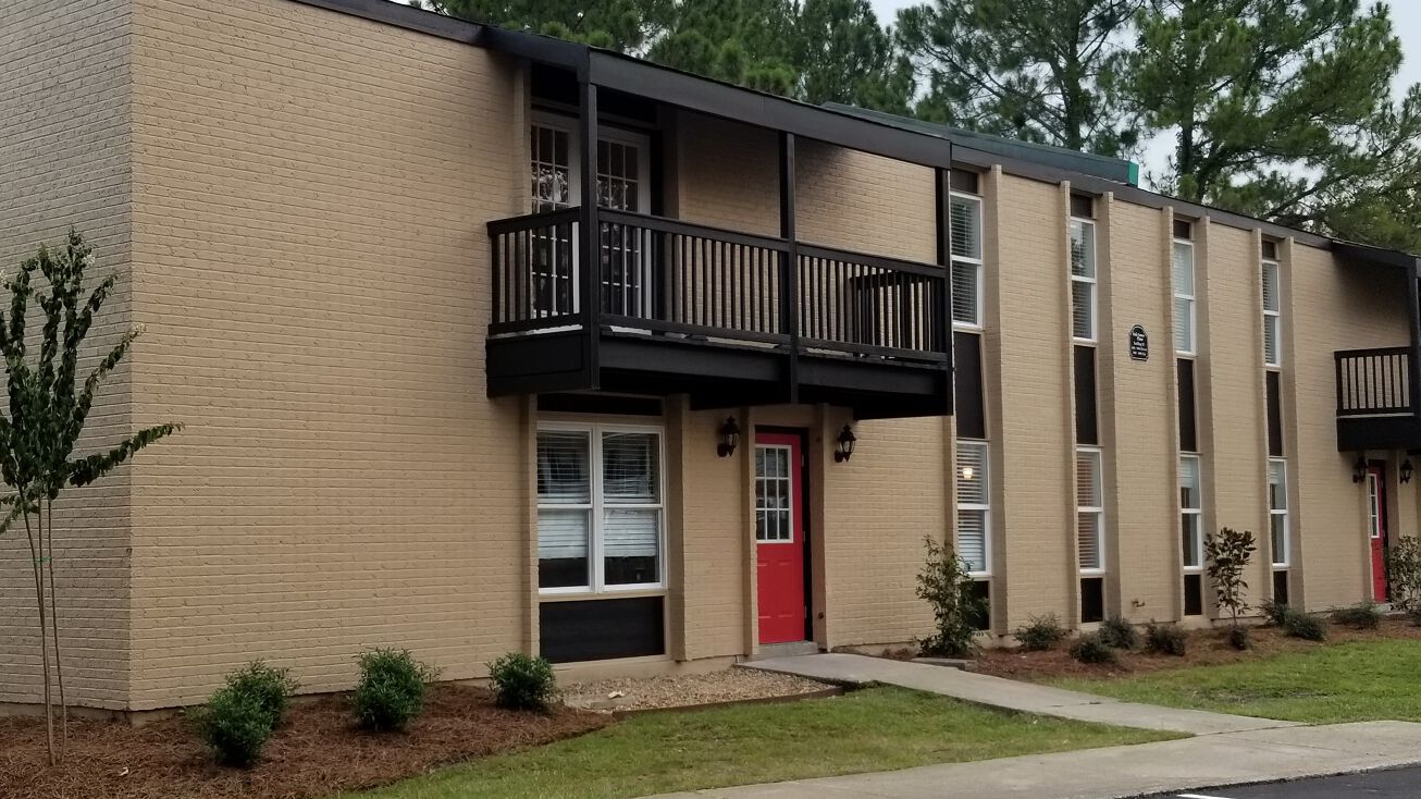 2000 Oak Grove Rd, Hattiesburg, MS 39402