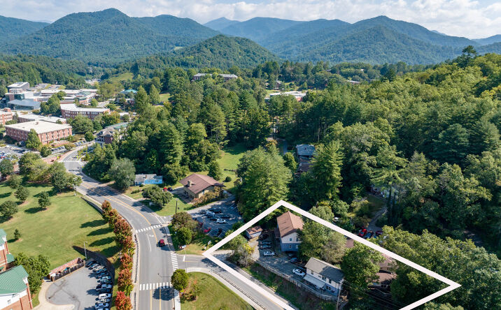 Pictures of Multifamily property located at 44 Legacy Ln, Cullowhee, NC 28723 for sales - image #1