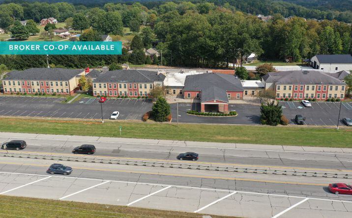 Pictures of Hospitality property located at 115 Sky Park Dr NE, Corydon, IN 47112 for comps - image #1