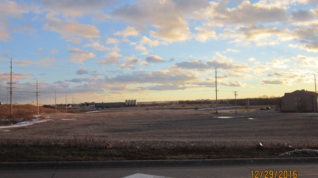 David St, Maquoketa, IA 52060