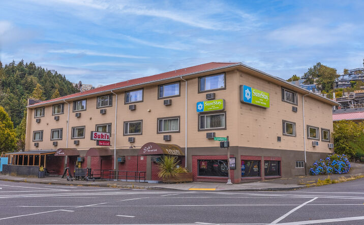 Pictures of Hospitality property located at 2401 SW 4th Ave, Portland, OR 97201 for sales - image #1