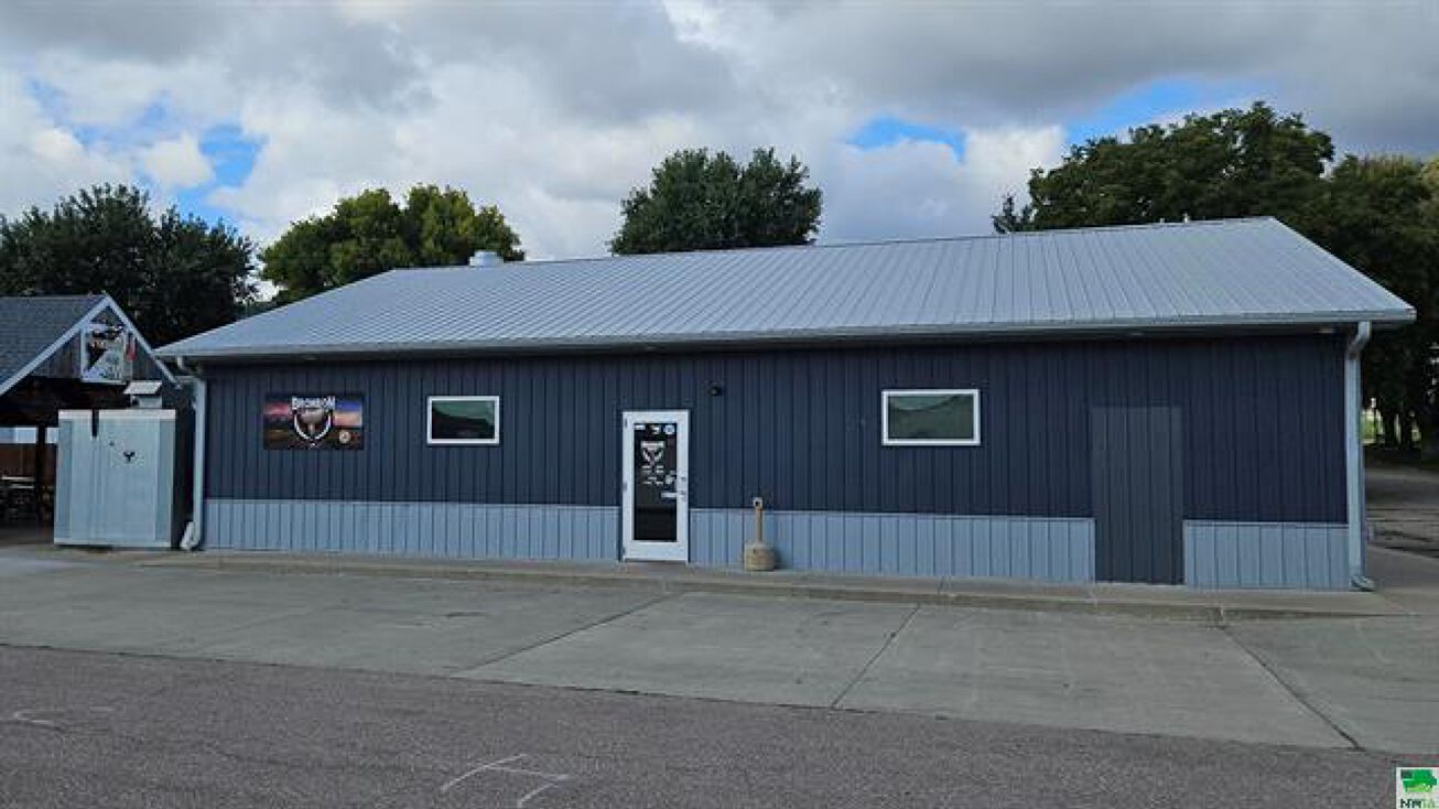 103 Pine St, Bronson, IA 51007