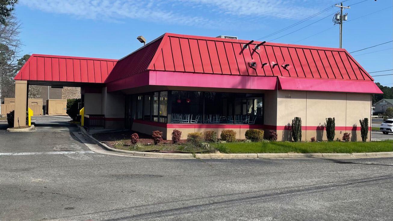 5508 Raeford Rd, Fayetteville, NC 28304