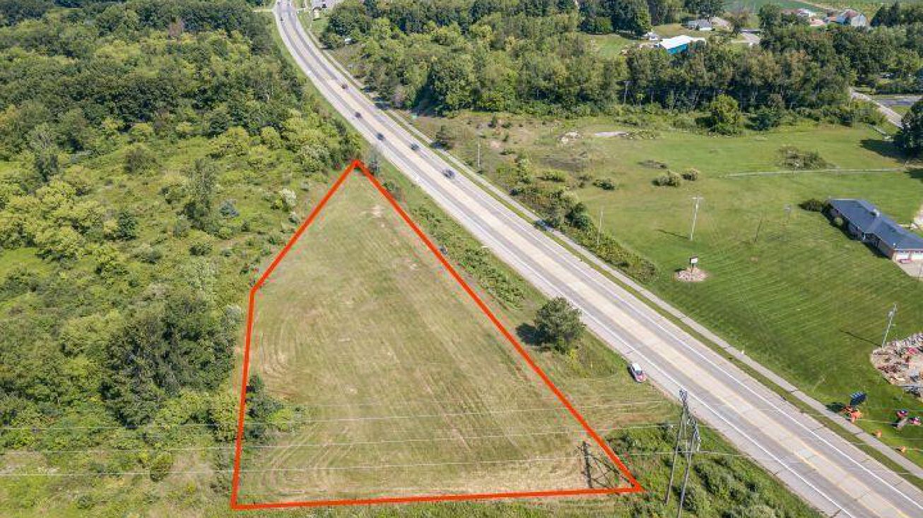 4134 W Carleton Rd, Jonesville, MI 49250