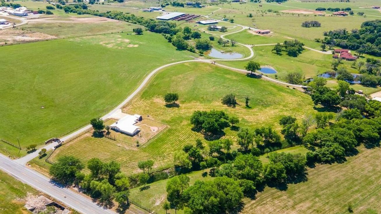 149 Valley View Ln, Weatherford, TX 76087