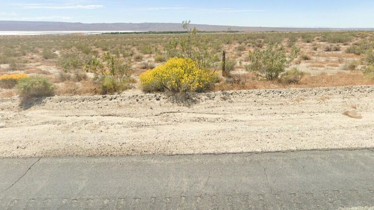 Redrock Randsburg Road, Cantil, CA 93519