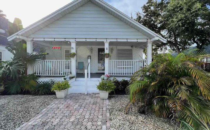 Pictures of Retail, Land property located at 306 Washington Street, New Smyrna Beach, FL 32168 for sales - image #1