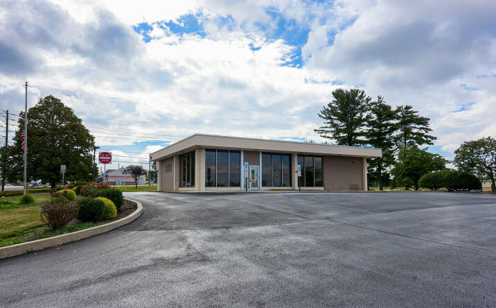 Pictures of Retail property located at 5528 Carlisle Pike, Mechanicsburg, PA 17050 for comps - image #1