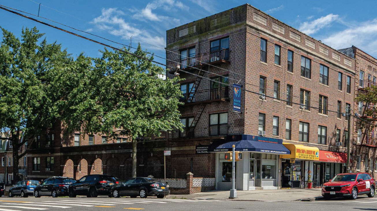 3109 21st Ave, Queens, NY 11105