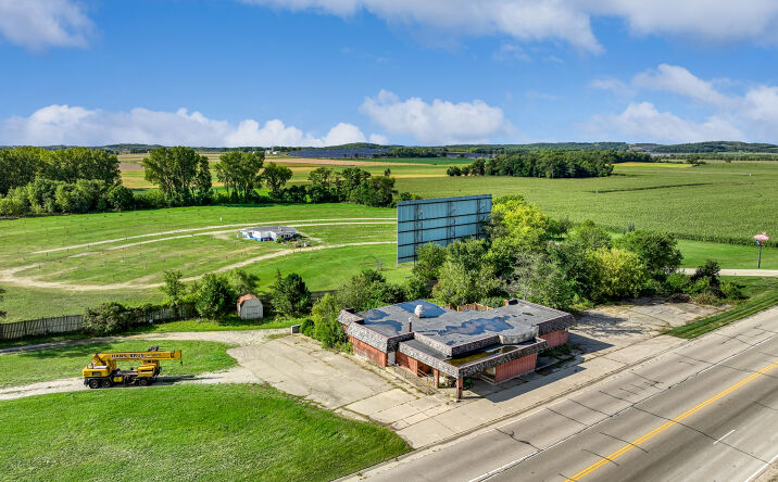 Pictures of Special Purpose property located at W6315 US-18, Jefferson, WI 53549 for sales - image #1