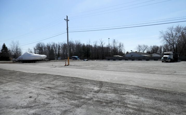 Pictures of Land property located at Lakeshore Blvd, Painesville, OH 44077 for comps - image #1