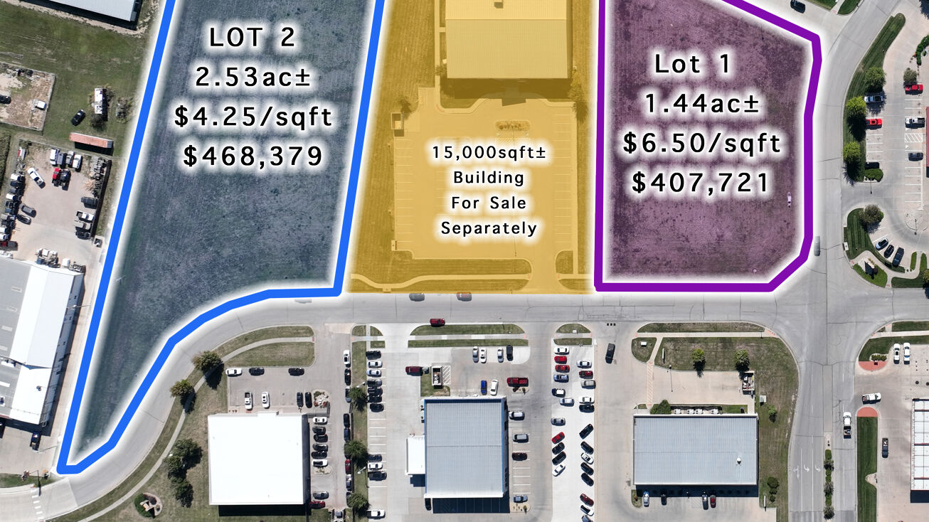 8230 S Port Dr, Manhattan, KS 66502