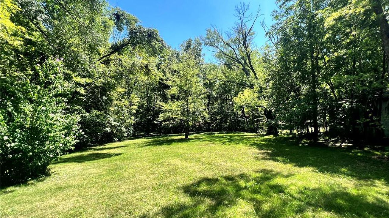 335 E 5th St, KS 66050