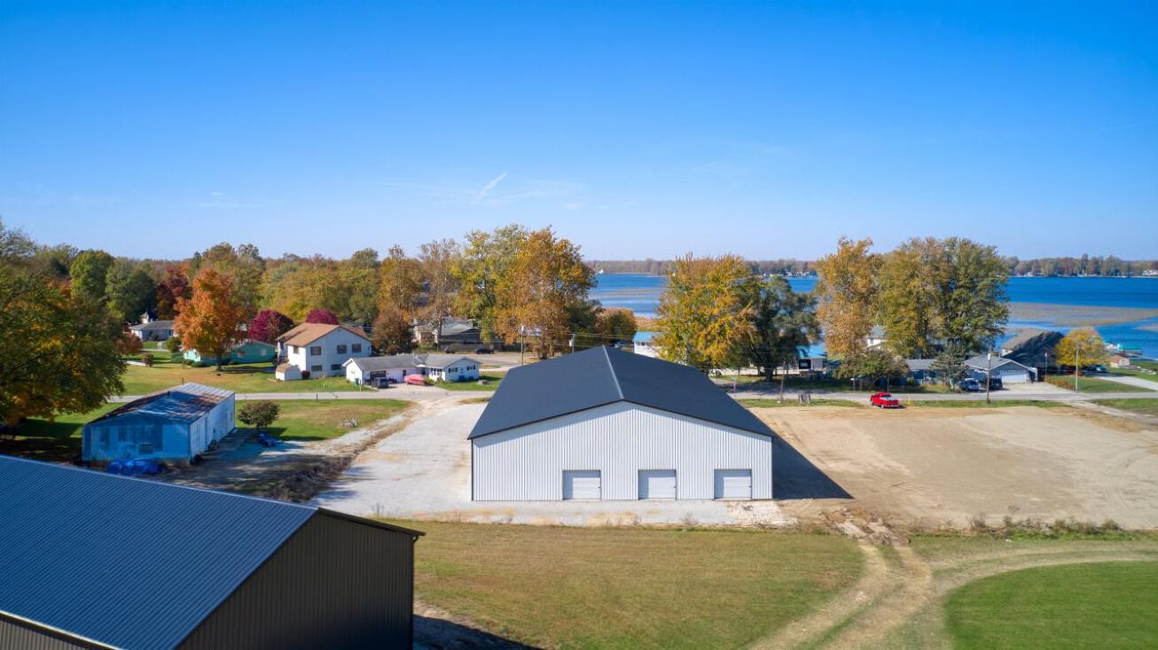 1278 Chapman Lake Drive 112, Warsaw, IN 46582