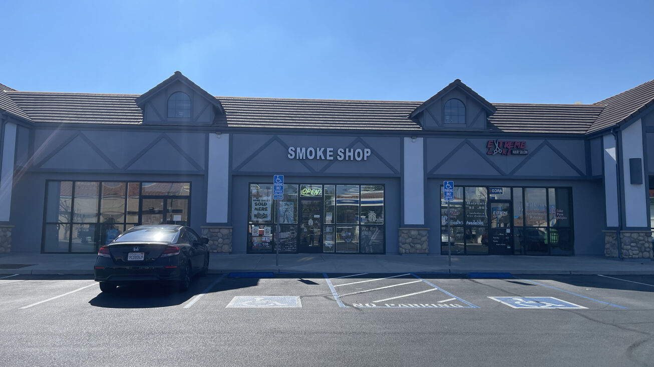 388 Sierra St, Kingsburg, CA 93631